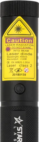 Violetter Laserpointer V1 Pro – Nahaufnahme des Warnetiketts mit der Laserklasse